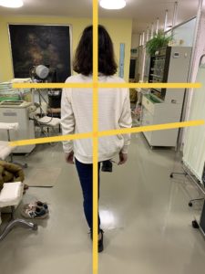 アイ フットケアインソール　左片足立ち　インソール作製後